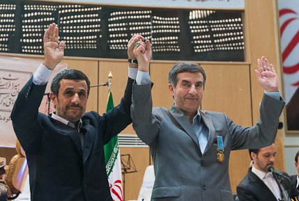 مشایی و احمدی نژاد
