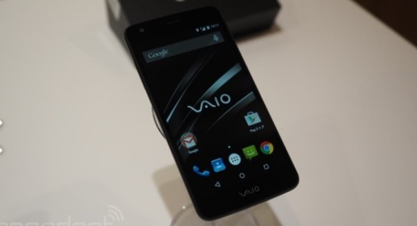 عرضه اولین گوشی هوشمند VAIO