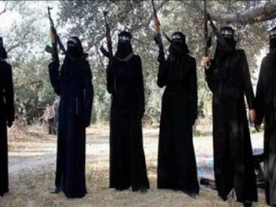 راه اندازی پلیس داعش برای جلوگیری از اختلاط زنان و مردان / دختران انگلیسی پلیس امربه معروف ایجاد کردند