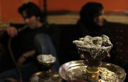 قلیان ایرانی؛ از دربار ناصر الدین شاه تا قهوه خانه های تهران