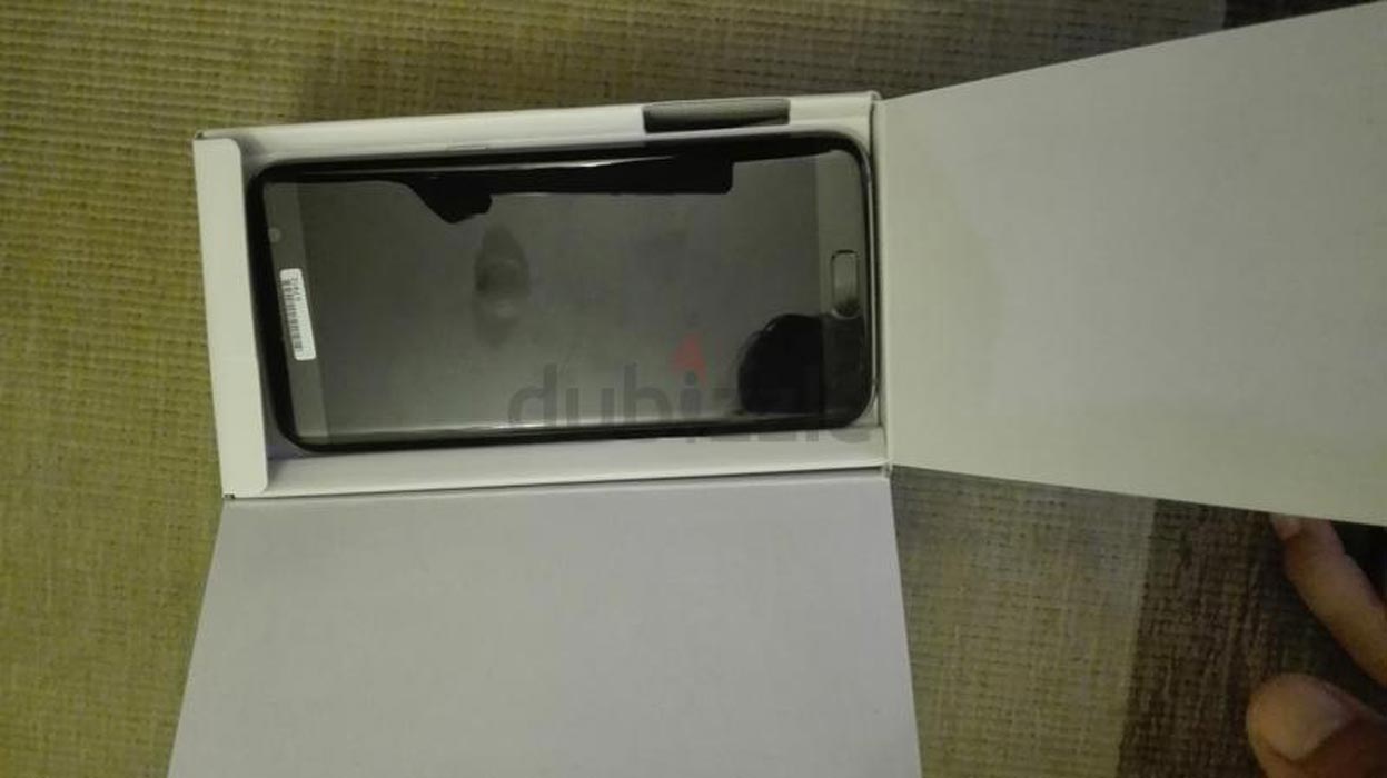 افشای تصاویری از جعبه و گوشی گلکسی اس7