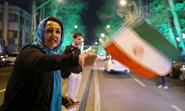 روزنامه نگار انگلیسی پس از بازگشت از ایران : مردم امیدوارند روزنامه نگار انگلیسی پس از بازگشت از ایران : مردم امیدوارند
