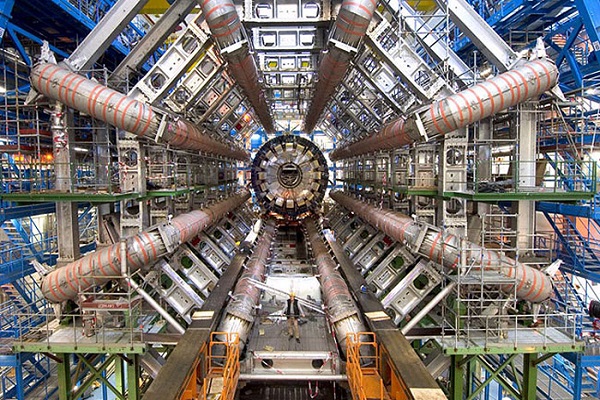 LHC به روایت تصویر