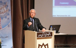 پروفسور سمیعی: مرکز علوم اعصاب در تهران سال آینده راه اندازی می شود پروفسور سمیعی: مرکز علوم اعصاب در تهران سال آینده راه اندازی می شود
