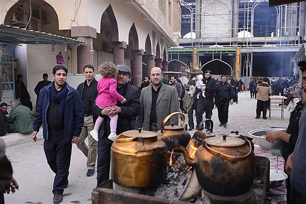 قالیباف، پسر و دو نوه‌اش در خیابان‌های نجف