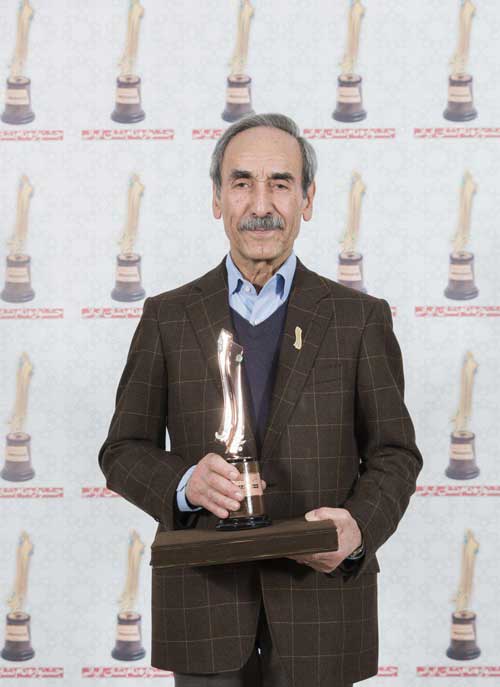 فرش مشهد به عنوان برند برتر ایرانی برگزیده شد (اطلاع رسانی تبلیغی)
