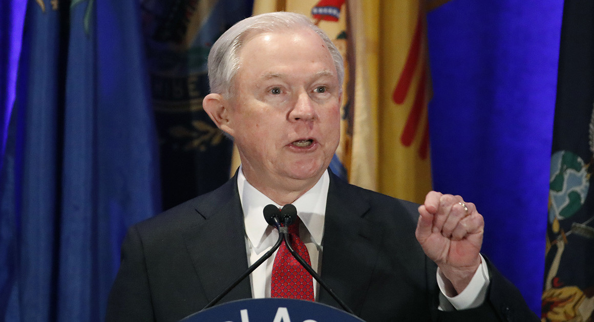 وزیر دادگستری جدید ترامپ متهم به رابطه پنهانی با روسیه شد