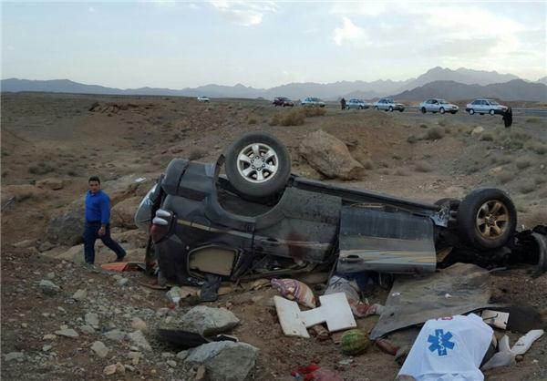 3 کشته در واژگونی پرادو در اصفهان 3 کشته در واژگونی پرادو در اصفهان