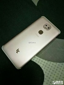 افشای تصاویری از گوشی جدید LeEco با دوربین دوگانه
