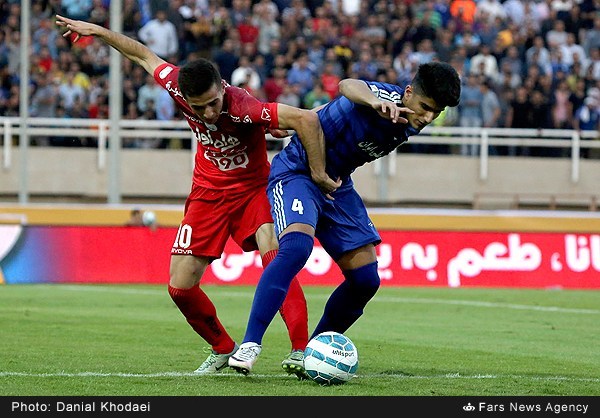 استقلال خ 1 - 1 پرسپولیس / قرمزها صدرنشین ماندند(+جدول/عکس)