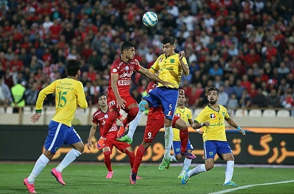 پرسپولیس 1 - 0 صنعت نفت / برانکو صدر را پس گرفت(+جدول/عکس)
