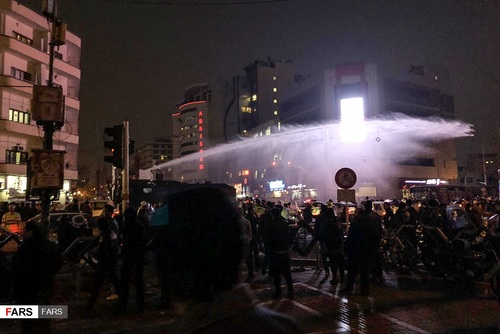 5 مسیر قانونی برای اعتراض که باید فراهم شود 5 مسیر قانونی برای اعتراض که باید فراهم شود