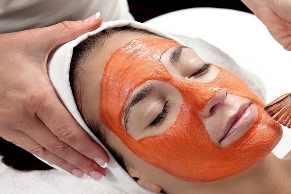 وقتی گوجه فرنگی به کمک زیبایی می آید! وقتی گوجه فرنگی به کمک زیبایی می آید!