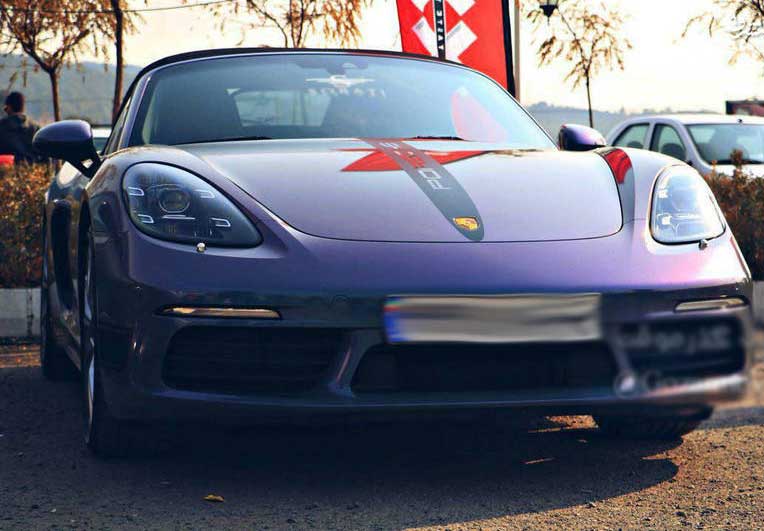 پورشه ای با رنگ فوق العاده در تهران (عکس)