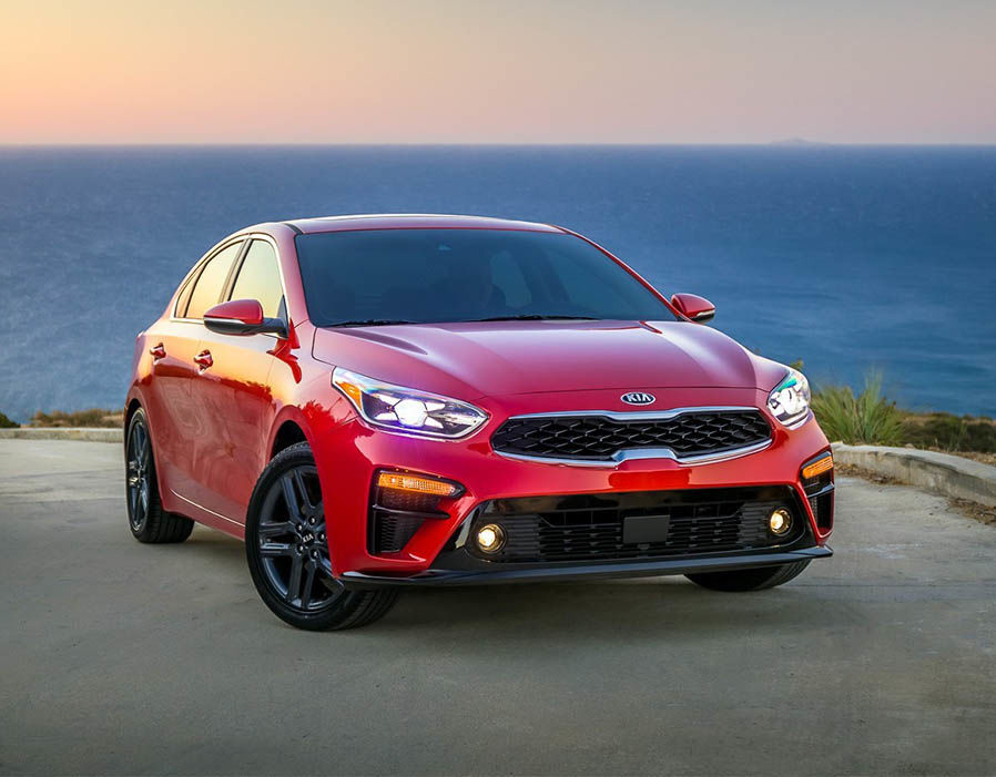 کیا سراتوهای جدید با الهام از استینگر ساخته میشوند کیا سراتوهای جدید با الهام از استینگر ساخته میشوند