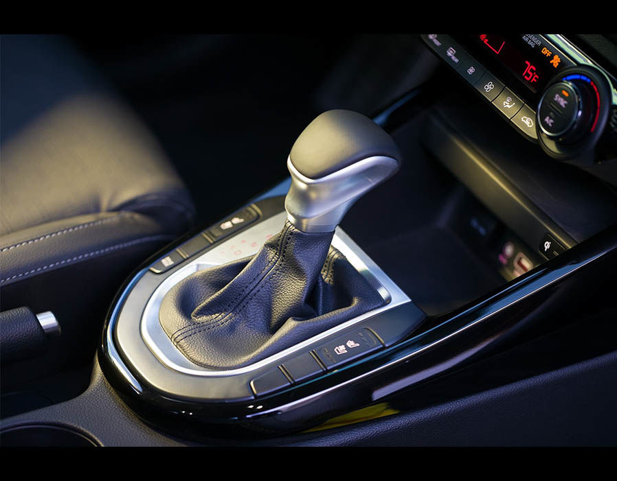 کیا سراتوهای جدید با الهام از استینگر ساخته میشوند کیا سراتوهای جدید با الهام از استینگر ساخته میشوند