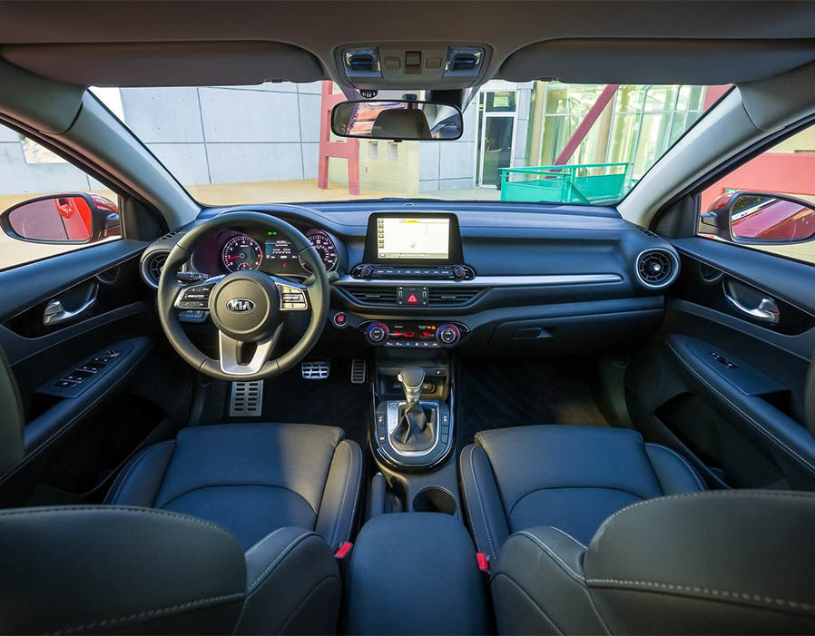 کیا سراتوهای جدید با الهام از استینگر ساخته میشوند کیا سراتوهای جدید با الهام از استینگر ساخته میشوند