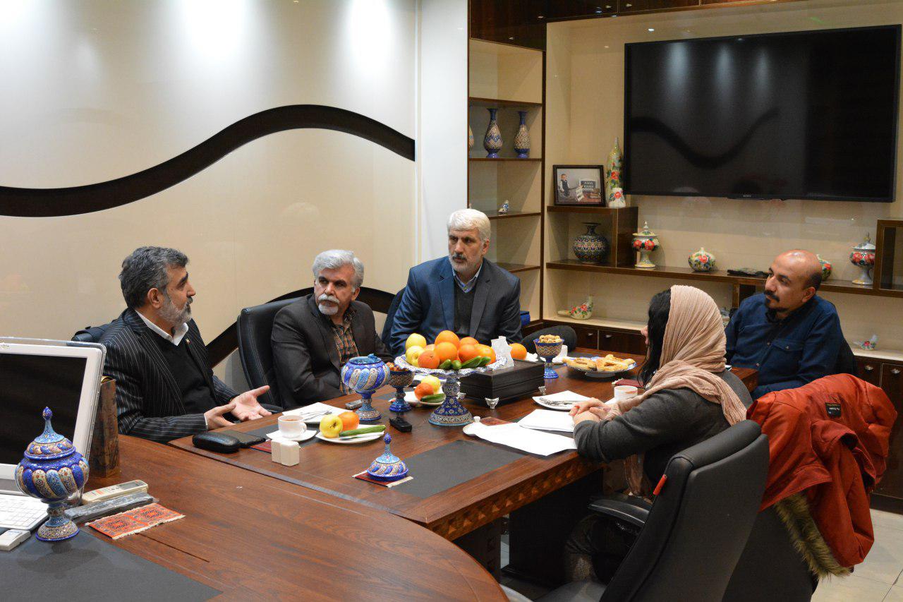 کمالوندی: اروپا به دنبال مکانیزمهایی است که از سرمایه گذاری شرکتهای خود در ایران حمایت کند/ تیم آمریکایی برای اینکه بتواند اجماعی علیه ایران درست کند با مشکلات زیادی روبرو خواهد بود/در عالم سیاست زورگویی کاربردی ندارد/اگر برجام تقض شود كمتر از دو سال به بیشتر از آن میزان قبل و تعيين شده در قانون میرسیم کمالوندی: اروپا به دنبال مکانیزمهایی است که از سرمایه گذاری شرکتهای خود در ایران حمایت کند/ تیم آمریکایی برای اینکه بتواند اجماعی علیه ایران درست کند با مشکلات زیادی روبرو خواهد بود/در عالم سیاست زورگویی کاربردی ندارد/اگر برجام تقض شود كمتر از دو سال به بیشتر از آن میزان قبل و تعيين شده در قانون میرسیم