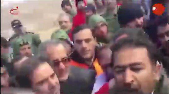 آن مرد فقط می‌خواست حرف بزند