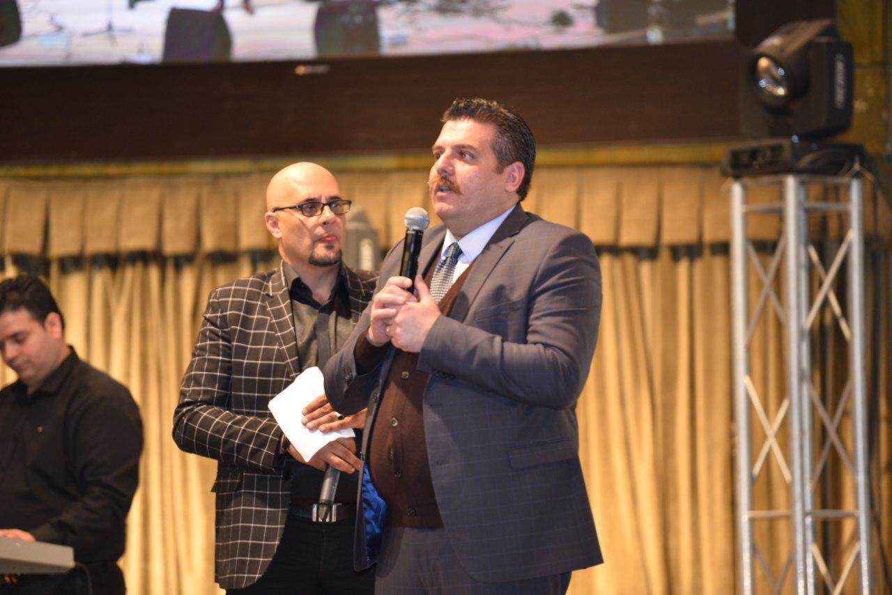 خریدار تیوولی، یک تیوولی هم هدیه گرفت خریدار تیوولی، یک تیوولی هم هدیه گرفت