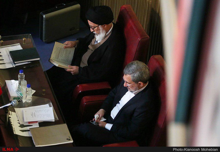 تنها عضو مکلای مجلس خبرگان در اجلاسیه امروز (عکس)