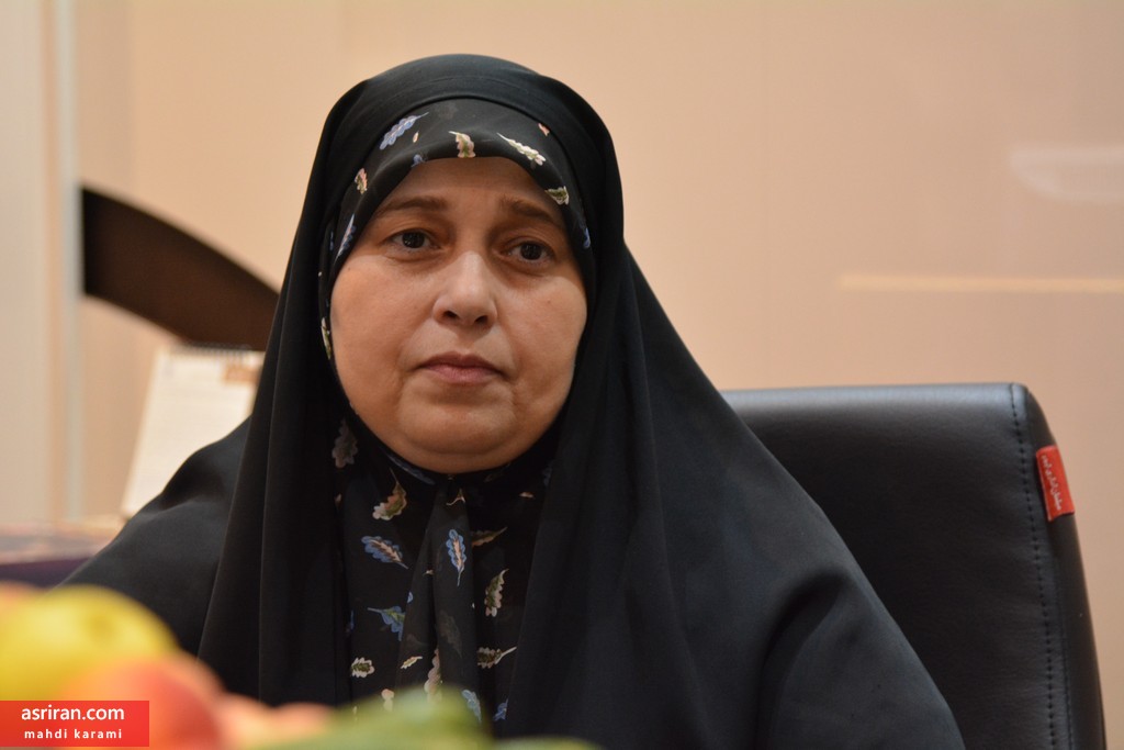 پروانه سلحشوری نماینده مردم تهران: کسانی که برای رای آوری روحانی تلاش کردند نقش تعیین کننده‌ای در دولت ندارند/ نشد و نمی‌گذارند واژه مناسب برای رییس جمهور نیست / دلیل انتخاب نشدن نهاوندیان نظر منفی نمایندگان بود/ روحانی بگوید کجای کار دستش نیست/ در کنار زبان فارسی باید زبان مادری تدریس شود