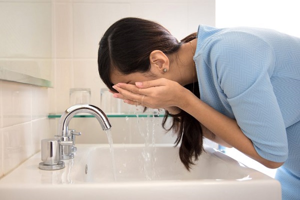 وقتی آب به پوست سخت میگیرد! وقتی آب به پوست سخت میگیرد!