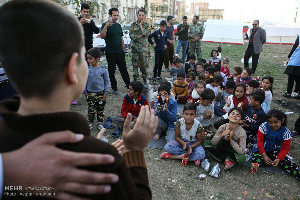 چادر تأمین شد، حالا خانه میخواهیم چادر تأمین شد، حالا خانه میخواهیم