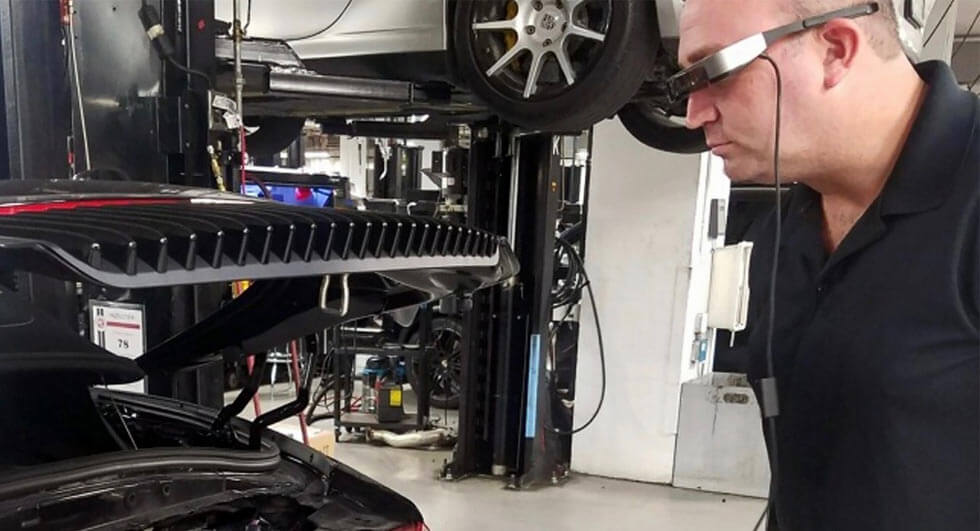 عینک‌هایی که خودروی شما را تعمیر می‌کنند