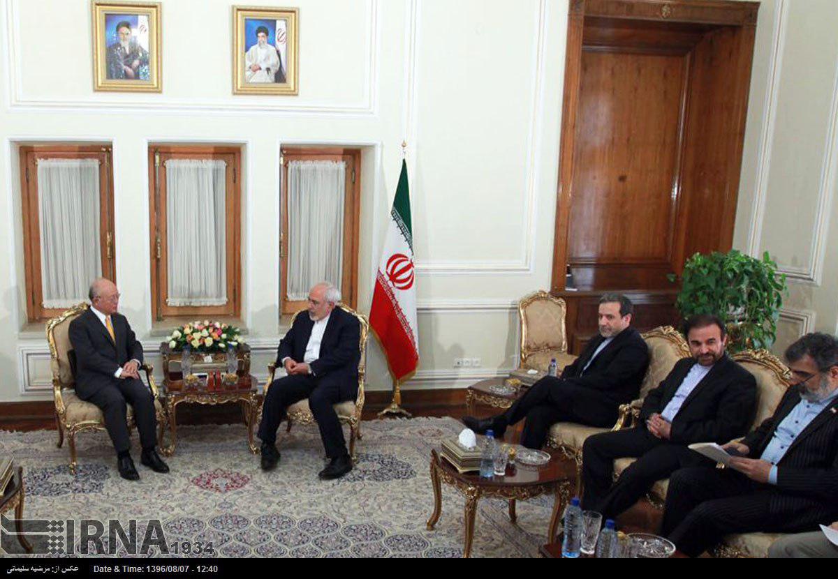 آمانو با ظریف دیدار کرد آمانو با ظریف دیدار کرد