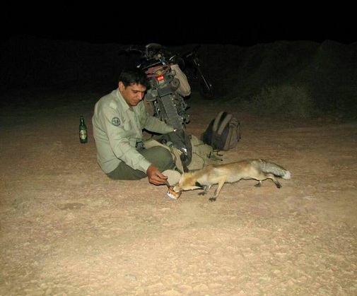 اقدام جالب محیط بان اصفهانی (+عکس) اقدام جالب محیط بان اصفهانی (+عکس)