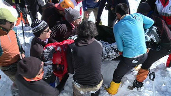 پیکر آخرین کوهنورد مفقود در اشترانکوه پیدا شد (+عکس) پیکر آخرین کوهنورد مفقود در اشترانکوه پیدا شد (+عکس)