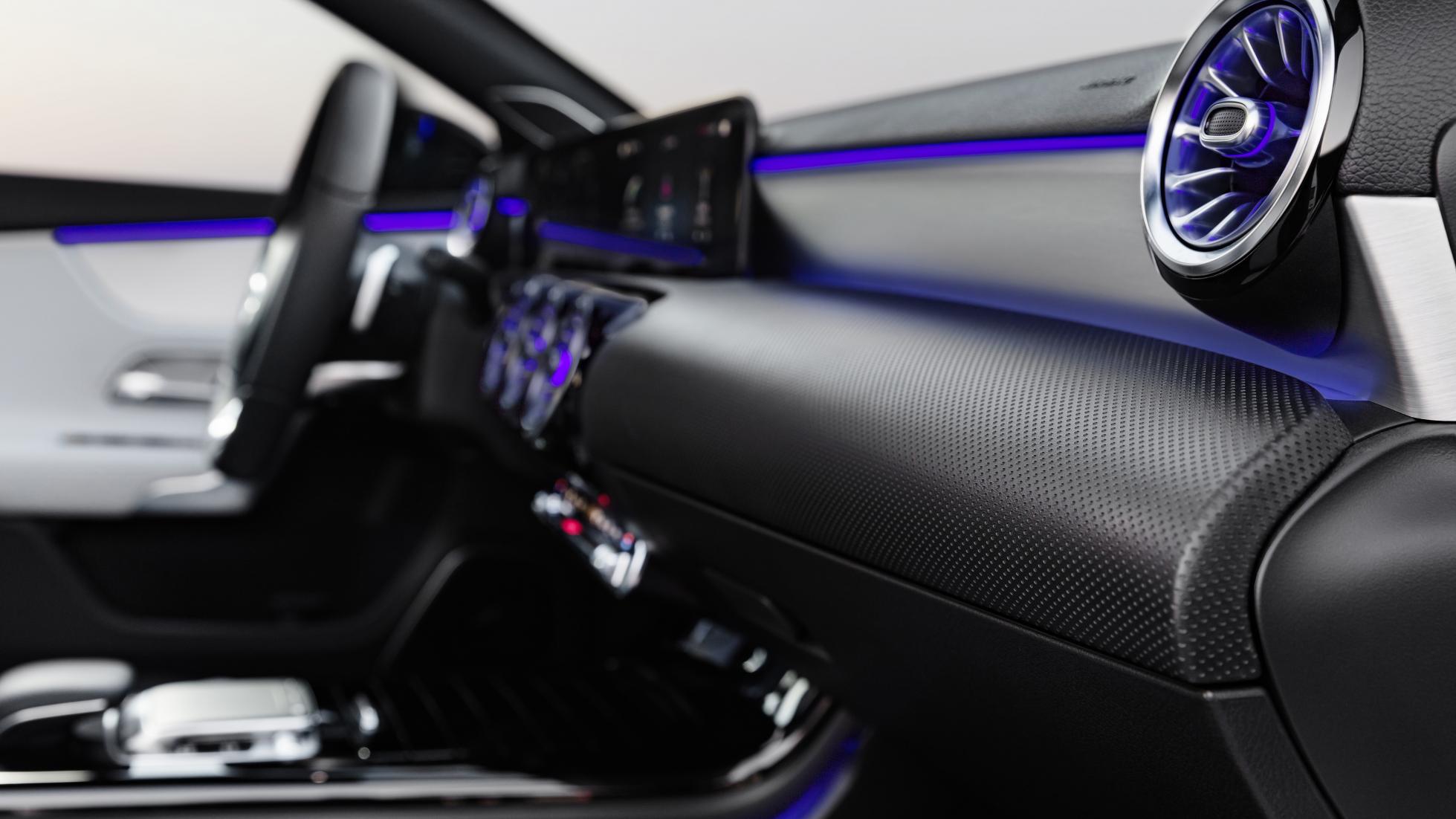 به کابین مرسدس بنز کلاس A خوش آمدید