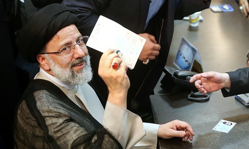 فروردین96؛ یک نیمه سرد، یک نیمه گرم فروردین96؛ یک نیمه سرد، یک نیمه گرم