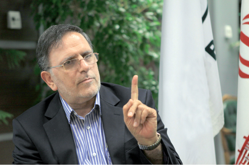 رییس بانک مرکزی: قصد حذف و تعطیلی صرافی ها را نداریم