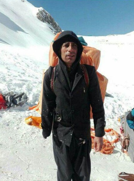 یک دست صدا دارد یک دست صدا دارد