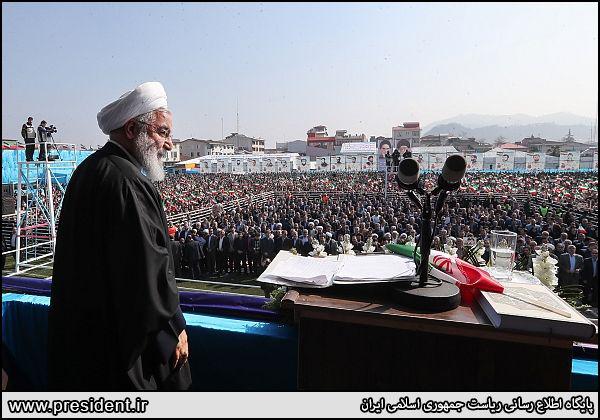 روحانی: در دوران جنگ اقتصادی و روانی به سر میبریم/ آمریکا میگوید به 40 سال پیش بازگردید روحانی: در دوران جنگ اقتصادی و روانی به سر میبریم/ آمریکا میگوید به 40 سال پیش بازگردید