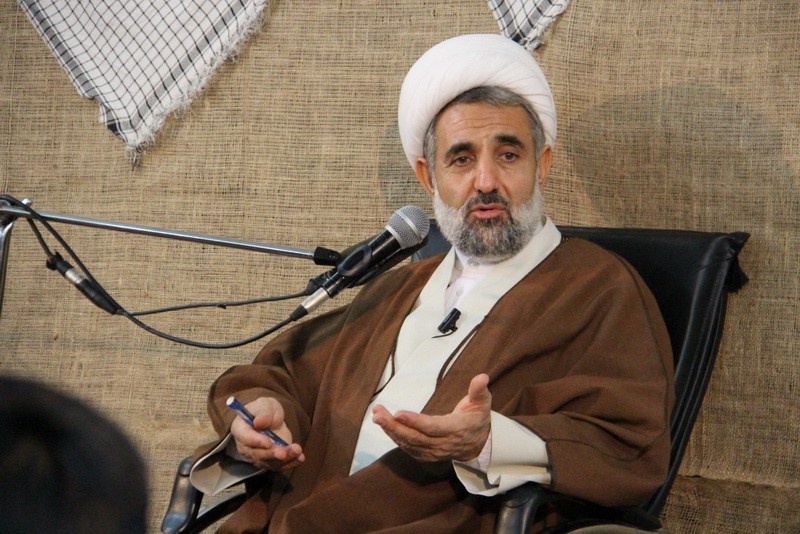 نماينده مردم قم: بیش از ۵۰ نفر از مردم بیگناه در فتنه کشته شدهاند نماينده مردم قم: بیش از ۵۰ نفر از مردم بیگناه در فتنه کشته شدهاند