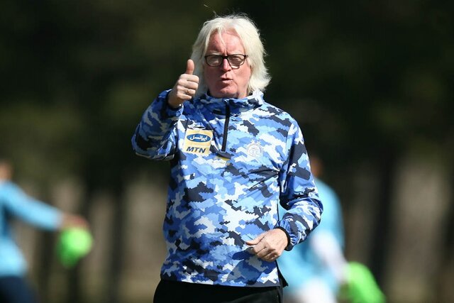 شفر: استقلال در رأس همه کارهای ماست/ استقلال-فولاد؛ فوتبال چرک یا سخت؟ شفر: استقلال در رأس همه کارهای ماست/ استقلال-فولاد؛ فوتبال چرک یا سخت؟