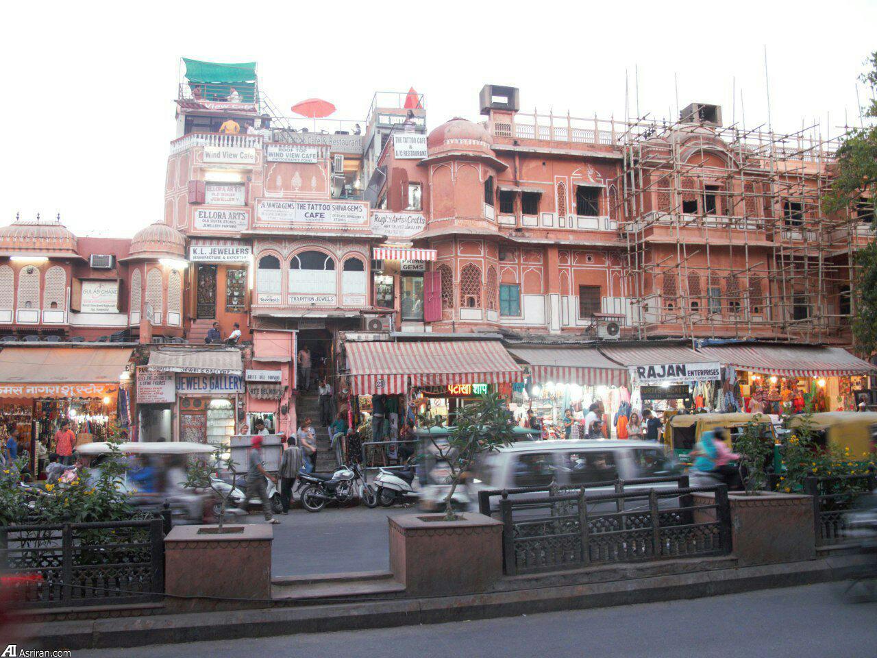 سفر به کشور 72 ملت -شهر صورتی (+عکس)