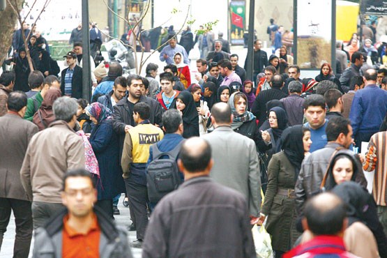 13 درصد خانوارها در ایران سرپرست زن دارند 13 درصد خانوارها در ایران سرپرست زن دارند