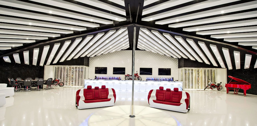 نیمکت‌های لامبورگینی 10 هزار دلار قیمت دارند