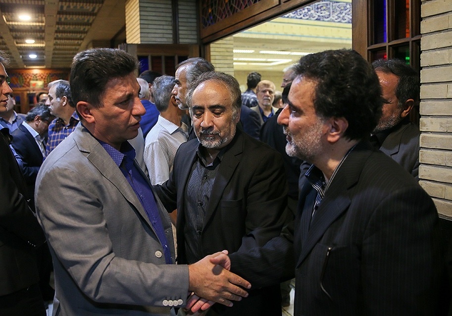 چرا قلعهنویی در مراسم ترحیم پدر تاجزاده شرکت کرد؟ چرا قلعهنویی در مراسم ترحیم پدر تاجزاده شرکت کرد؟