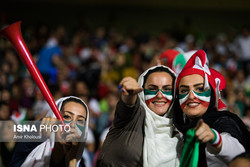 مدیر برکنار شده ورزشگاه آزادی: چون زنان را به استادیوم راه دادم برکنار شدم/طی دو ساعت حکم اخراجم صادر شد