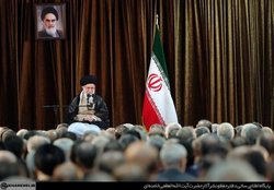 مقام معظم رهبری: تصور حل مشکلات از راه مذاکره یا رابطه با آمریکا خطایی واضح است/ آمریکا با اصل نظام اسلامی مشکل اساسی دارد