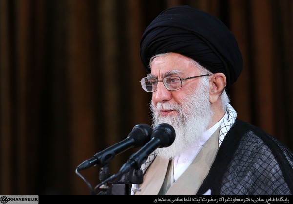 مقام معظم رهبری: مذاکره با آمریکا هیچ فایده ای ندارد/ مذاکرات با اروپا را قطع نکنید