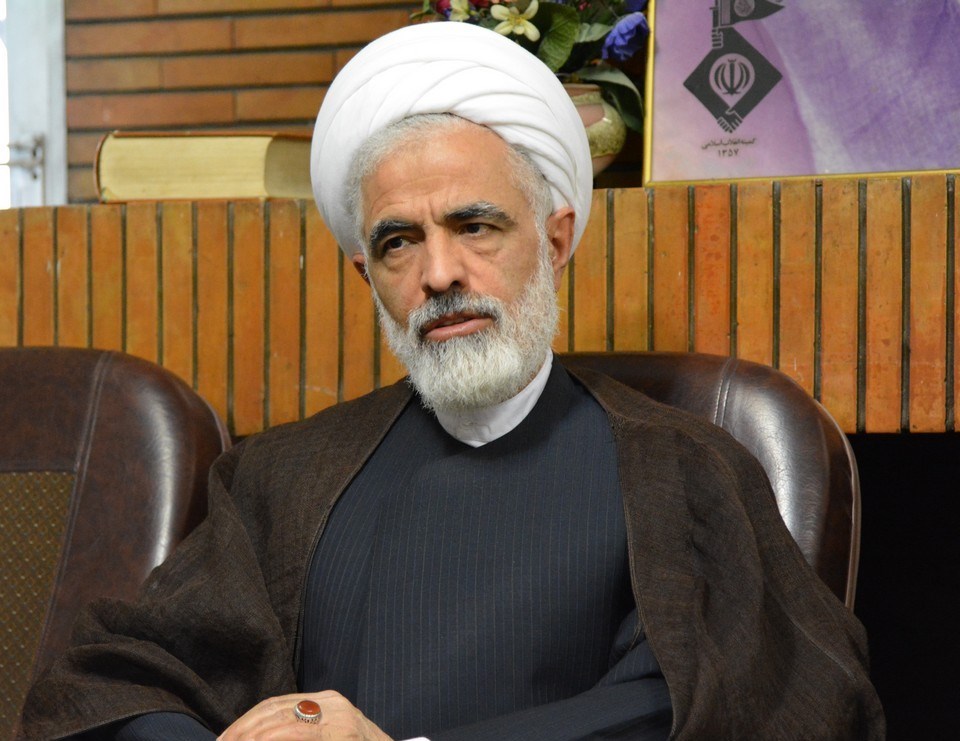 مجید انصاری: چرا از همه پرسی برای پایان دادن به مشاجرات استفاده نکنیم