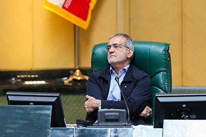 مسعود پزشکیان: اگر جای روحانی بودم، شفاف سازی می‌کردم/ نپذیرفتن«FATF» یعنی خود تحریمی/ افرادی که من را متهم کردند در تمام تمام هیات مدیره ها و بدون هیچ چارچوبی آدم دارند