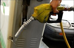 سخنگوی کمیسیون انرژی: احتمال سهمیه‌بندی و افزایش قیمت بنزین