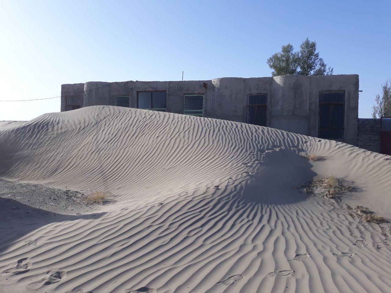 هشدار نماینده زابل: مردم دار و ندارشان را از دست داده اند/ نیم میلیون نفر مهاجرت را آغاز کرده اند هشدار نماینده زابل: مردم دار و ندارشان را از دست داده اند/ نیم میلیون نفر مهاجرت را آغاز کرده اند